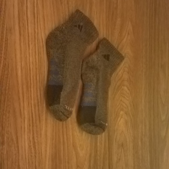 assorted socks shoe size 7-12 - Picture 7 of 8